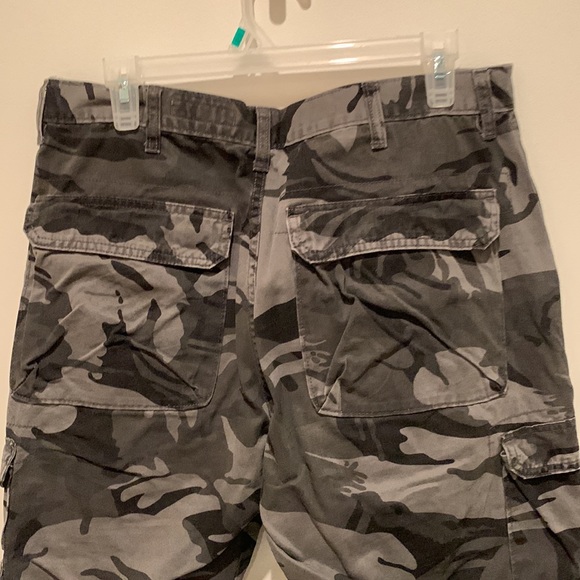 Wrangler size 34x30” camo cargo pants - Picture 6 of 7
